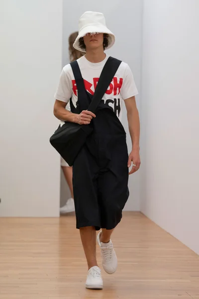 Look 20